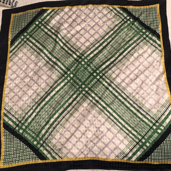 Ann Taylor Green Neck Scarf - silky - Picture 2 of 2